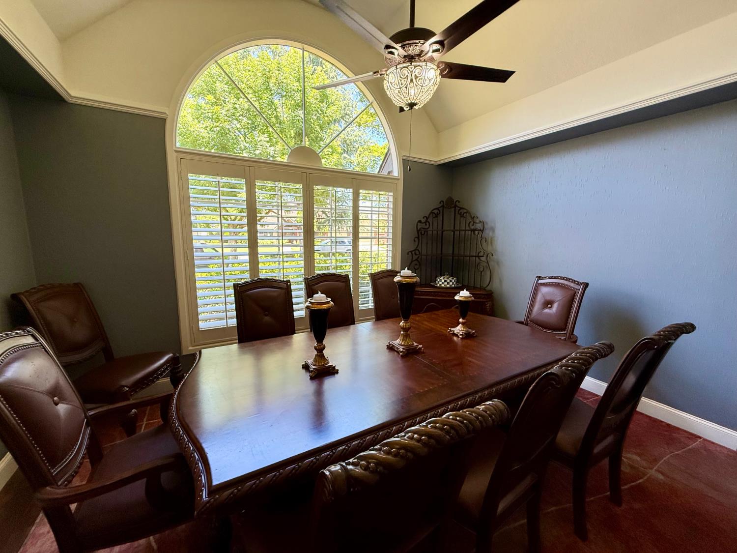 2555 W Bluff Ave #142, Fresno, CA 93711