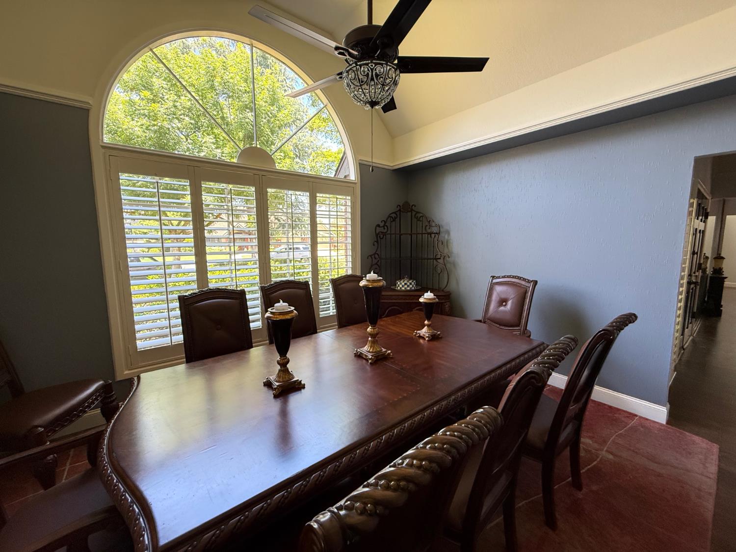 2555 W Bluff Ave #142, Fresno, CA 93711
