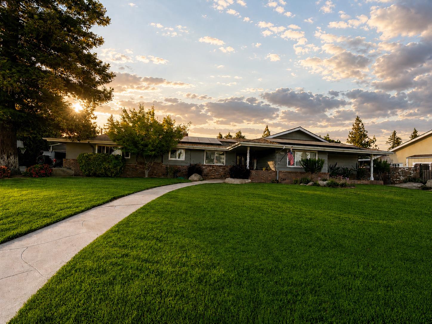 8323 E Sanders Ct